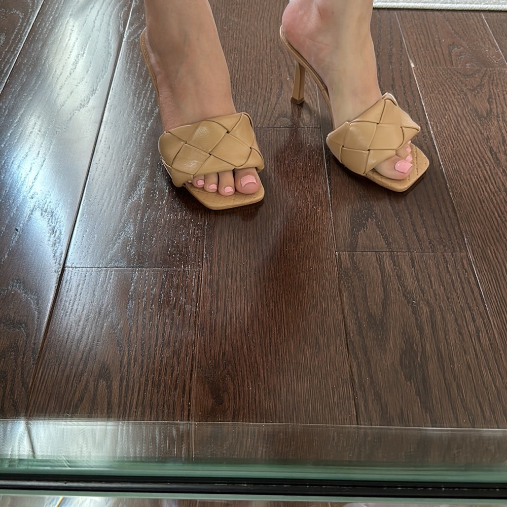 Vince Camuto Brelanie Heel Sandal Mules Quilted